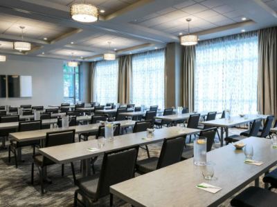 Courtyard By Marriott Nyc Area Hotel