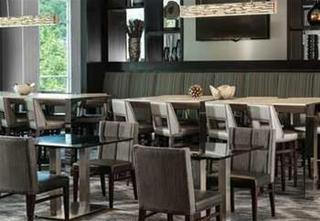 Courtyard By Marriott Nyc Area Hotel
