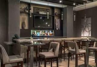 Courtyard By Marriott Nyc Area Hotel 3*