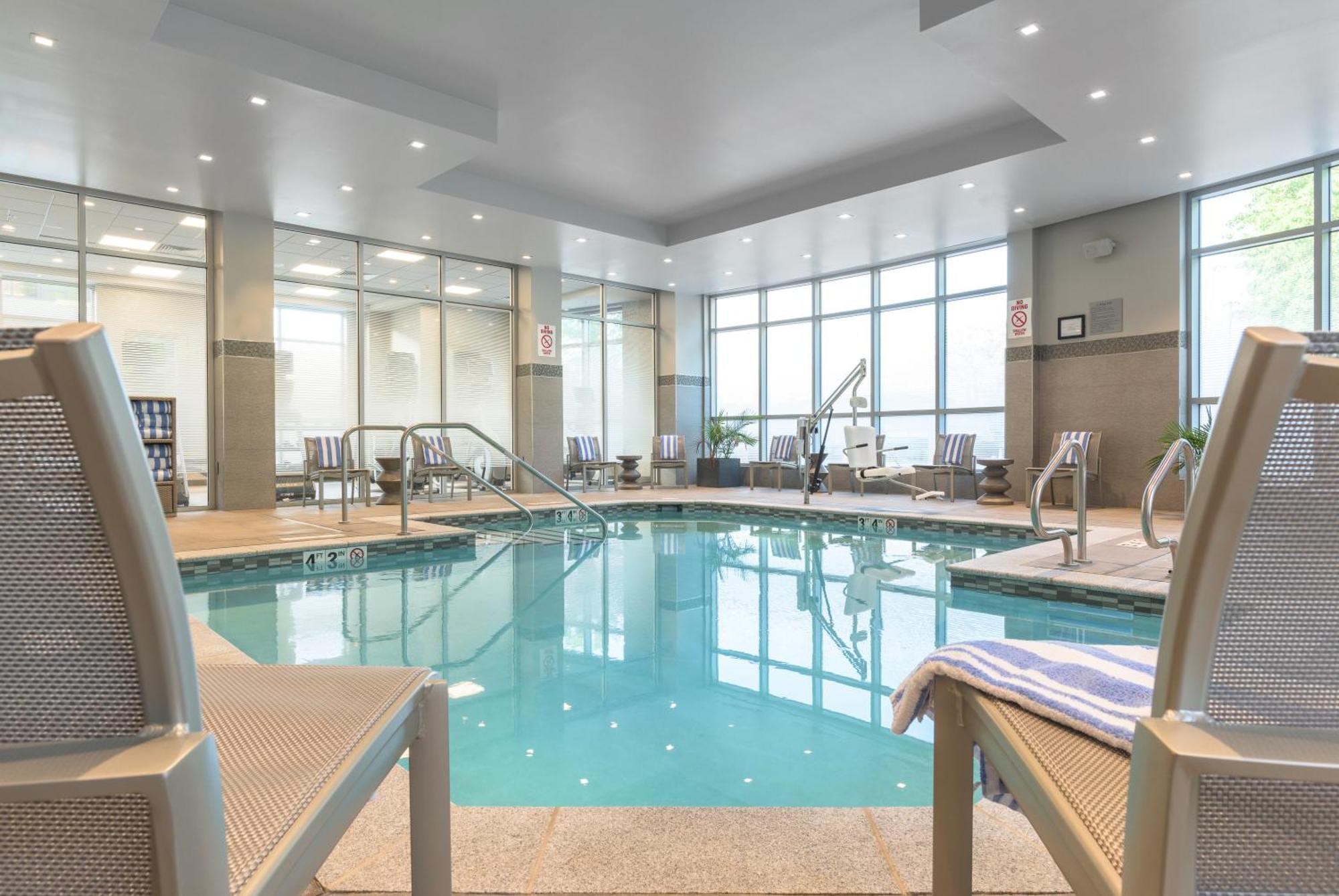Hotel Courtyard By Marriott Nyc Area Edgewater