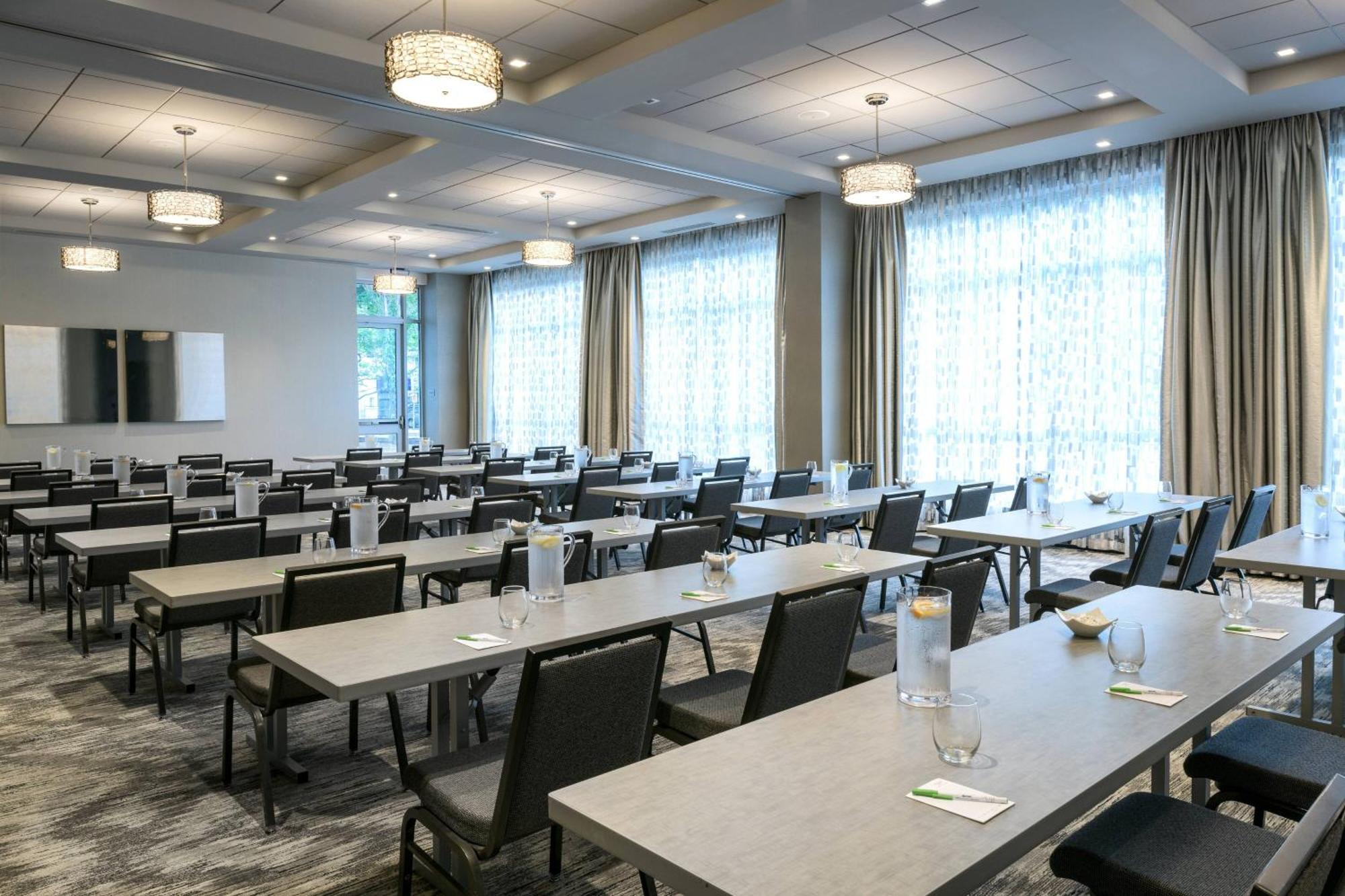 Courtyard By Marriott Nyc Area